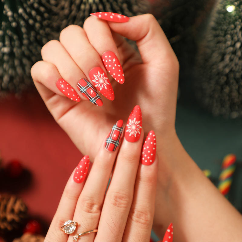 wearable-manicure-christmas-polka-dot-snowflake-nail-piece-green-plaid-nail-piece-finished-nail-piece-finished-nail-piece