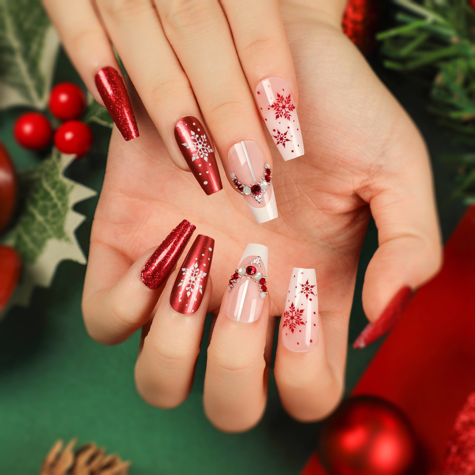 festive-explosion-christmas-snowflake-fake-nail-patch-removable-wearable-nail-finished-nail-art