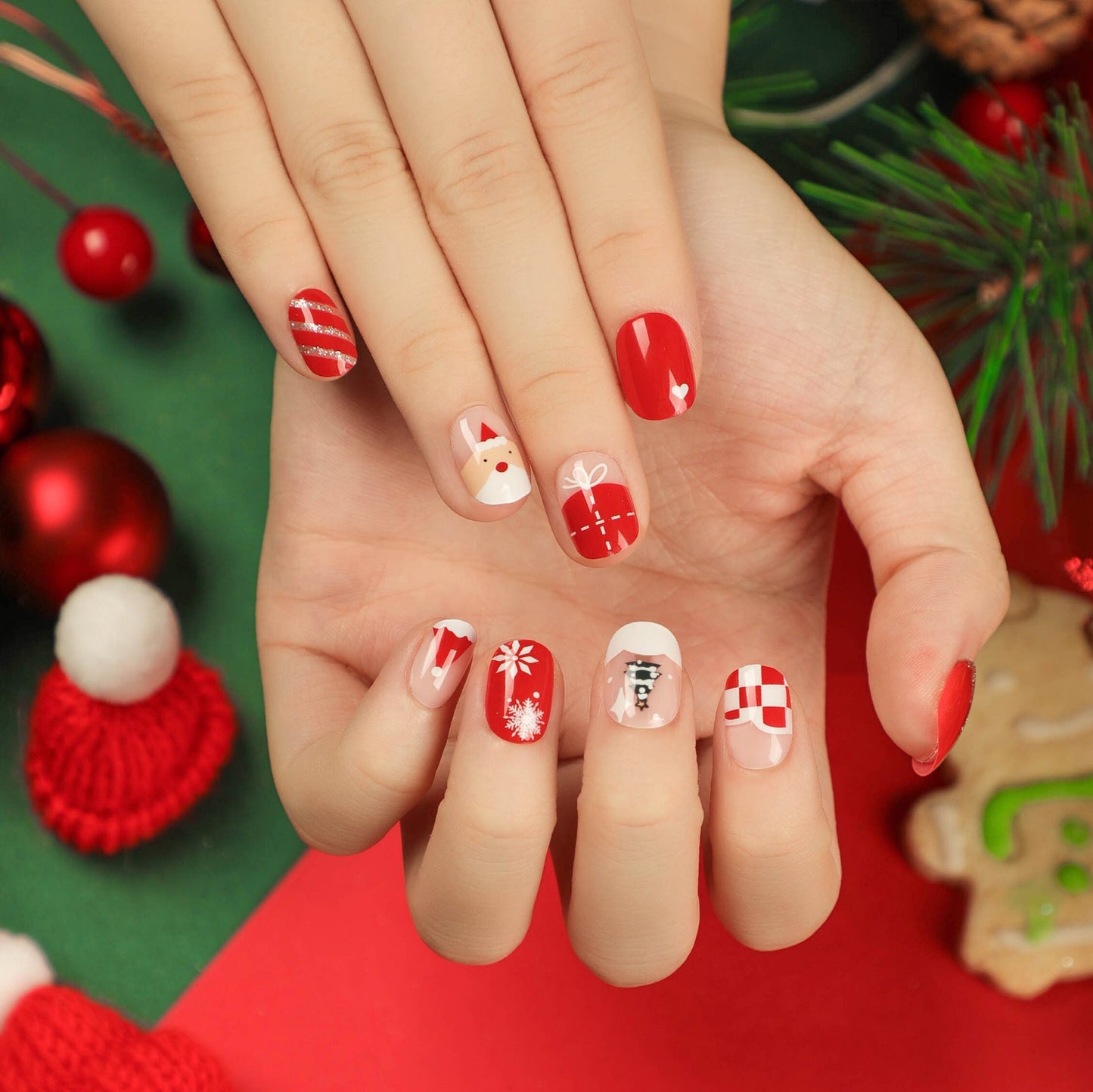 festive-and-explosive-nail-stickers-christmas-short-nail-patches-wear-nail-removable-nail-patches-finished-products