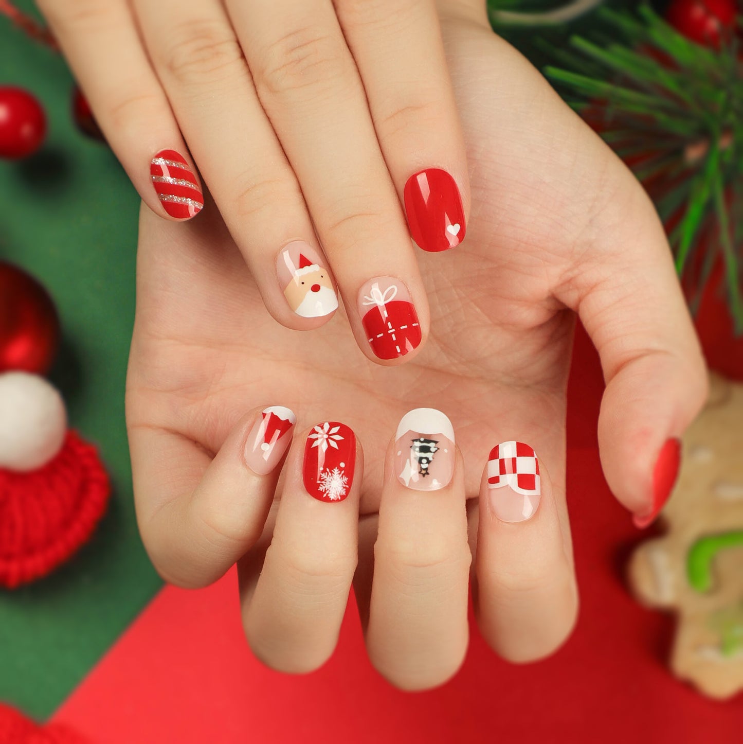 festive-and-explosive-nail-stickers-christmas-short-nail-patches-wear-nail-removable-nail-patches-finished-products