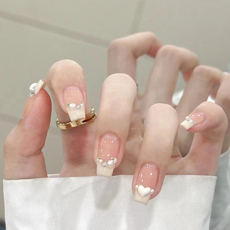 short-ballet-white-pearl-burst-flash-cream-yellow-french-cute-girl-fake-nail-finished-product-wearing-nail-ins-wind